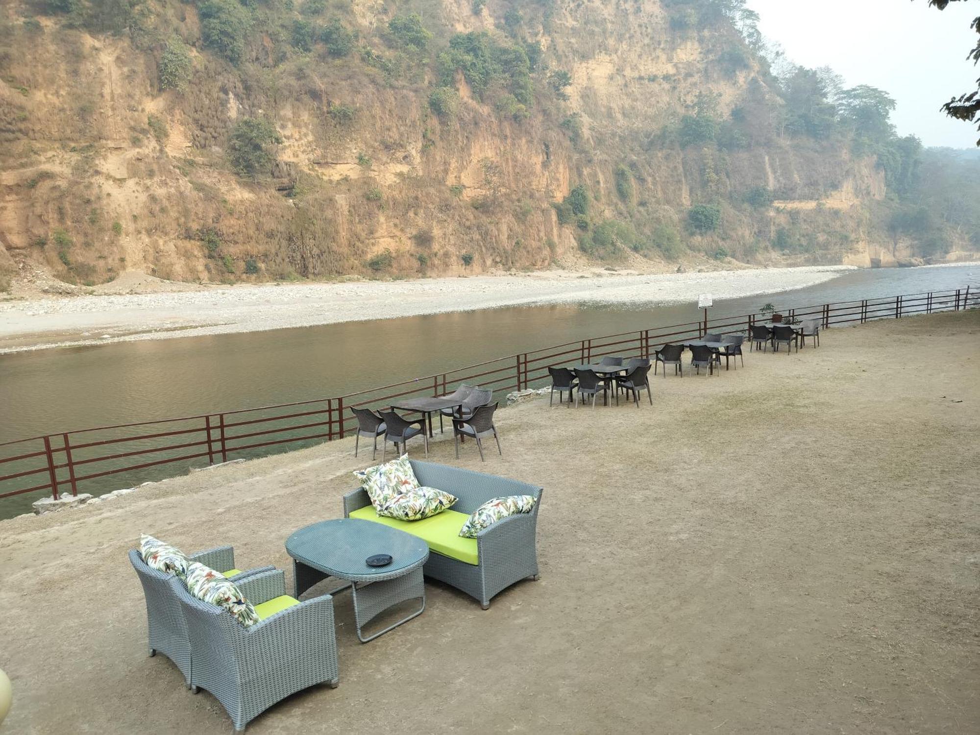 Bel-La Monde Hotel "Riverside" - Jim Corbett Garjia المظهر الخارجي الصورة